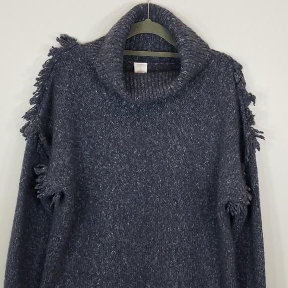 Sun&Shadow Turtleneck Assymetrical Gray Sweater - Picture 3 of 7